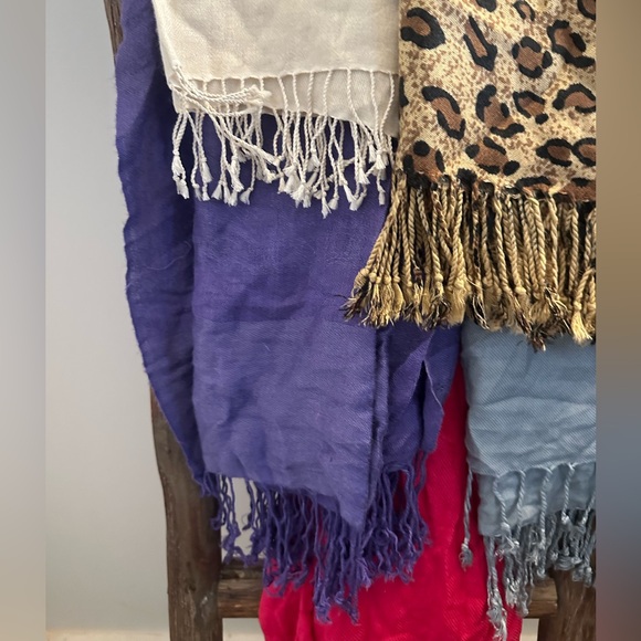 Scarf Shawl With Fringe | Leopard Ivory Purple Light Blue Hot Pink - Picture 5 of 11